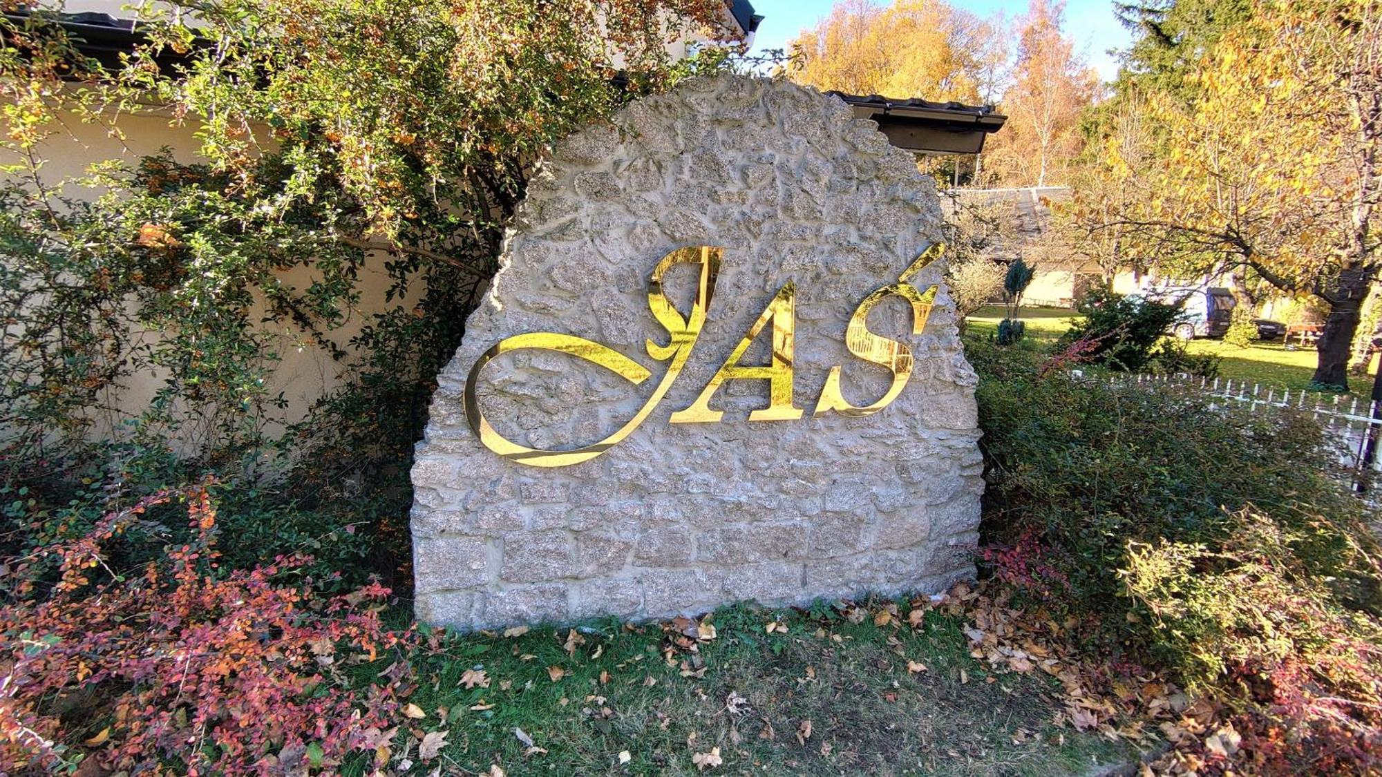 Gosciniec Jas -Sniadania I Obiadokolacje Szwedzki Stol W Cenie Bezplatny Parking Szklarska Poreba Exterior photo